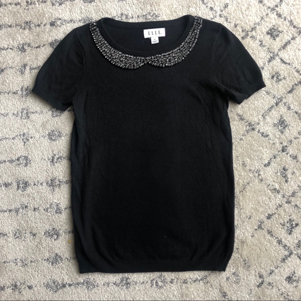 Shortsleeve Sweater with Jewel Collar - XS
